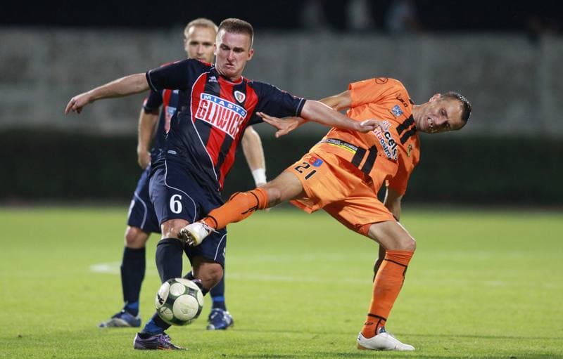 Football. I liga. Piast Gliwice - KSZO Ostrowiec. 20.08.2010