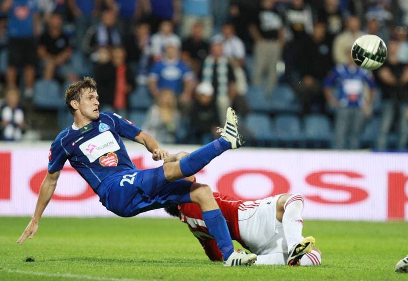 Football. T-Mobile Ekstraklasa. Ruch Chorzow - Wisla Krakow. 25.03.2012