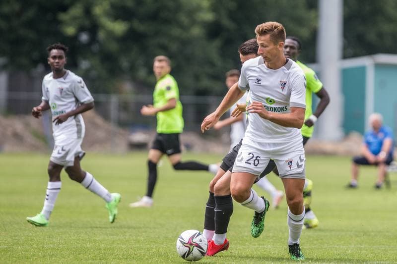 Football. Sparing. Gornik Zabrze - Puszcza Niepolomice. 03.07.2021