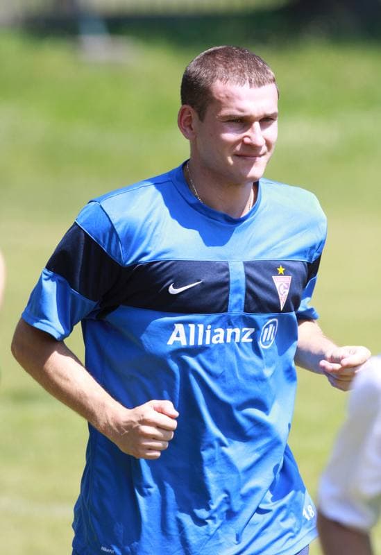 Football. Gornik Zabrze. Training. 07.01.2010