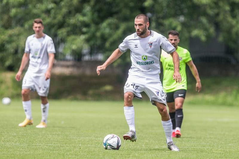 Football. Sparing. Gornik Zabrze - Puszcza Niepolomice. 03.07.2021
