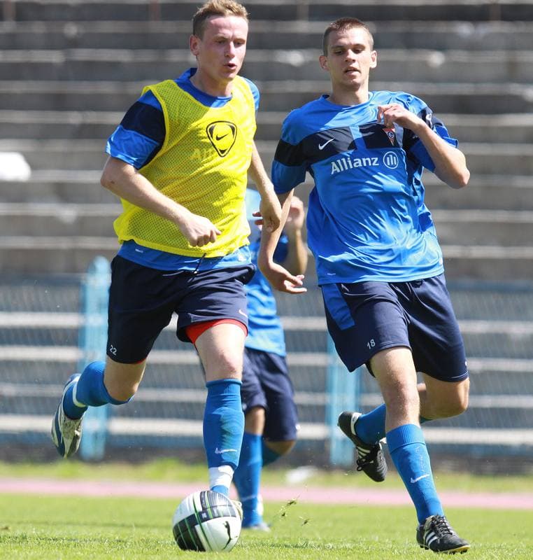 Football. Gornik Zabrze. Training. 07.01.2010