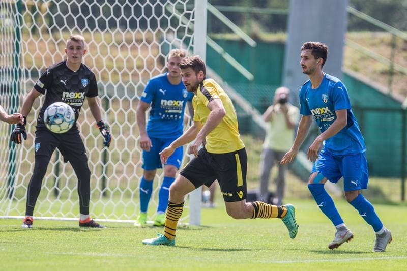 Football. Sparing. GKS Katowice - LKS Goczalkowice Zdroj. 24.07.2021