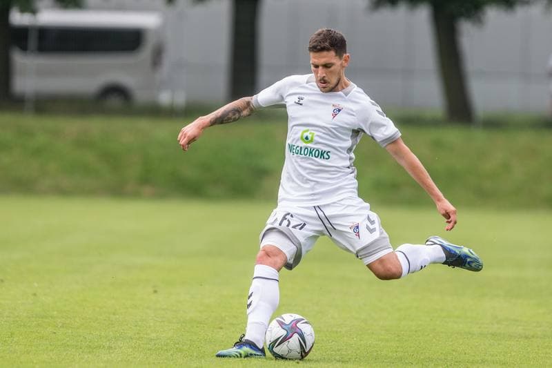 Football. Sparing. Gornik Zabrze - Puszcza Niepolomice. 03.07.2021