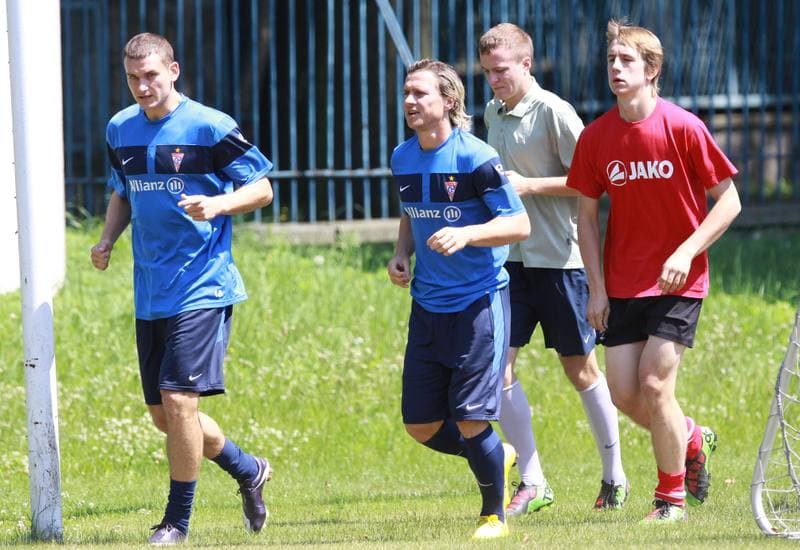 Football. Gornik Zabrze. Training. 07.01.2010