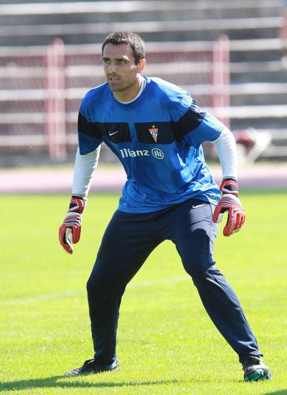 Football. Gornik Zabrze. Training. 07.01.2010