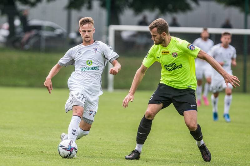 Football. Sparing. Gornik Zabrze - Puszcza Niepolomice. 03.07.2021