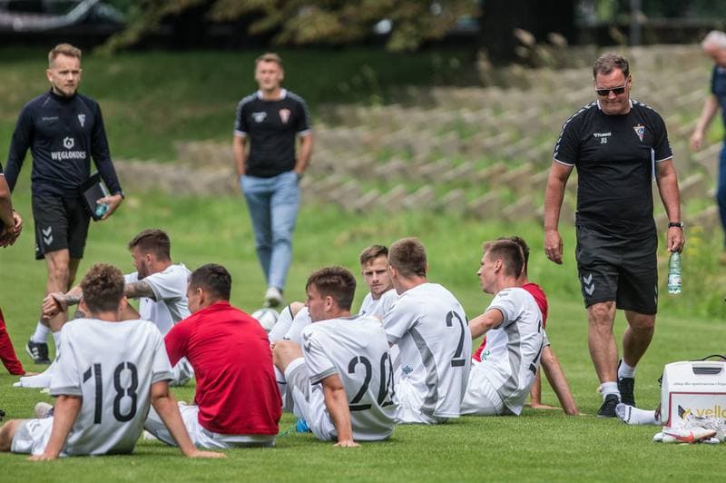 Football. Sparing. Gornik Zabrze - Puszcza Niepolomice. 03.07.2021