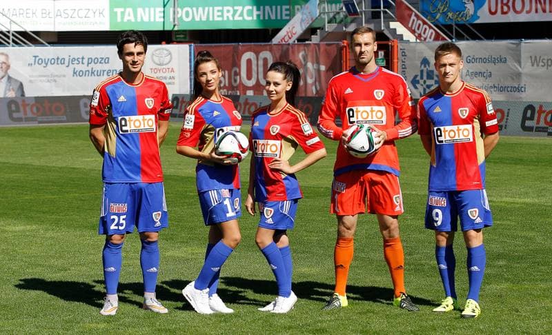 Football. Piast Gliwice. Press Conference. 17.09.2015