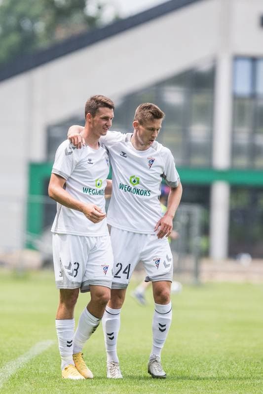 Football. Sparing. Gornik Zabrze - Puszcza Niepolomice. 03.07.2021