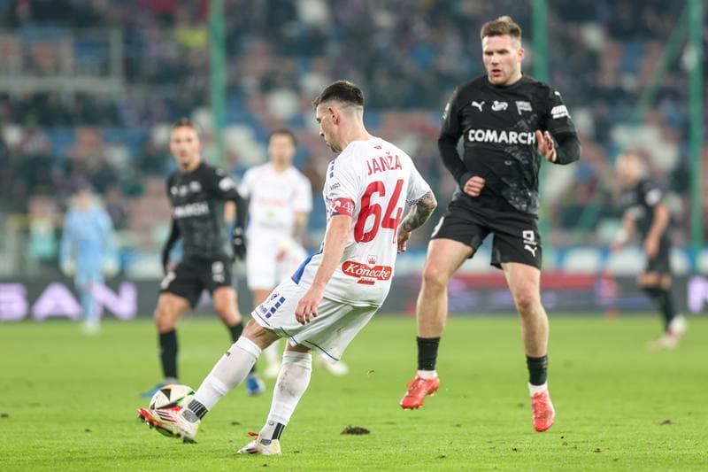Football. PKO BP Ekstraklasa. Gornik Zabrze - Cracovia Krakow. 28.02.2025