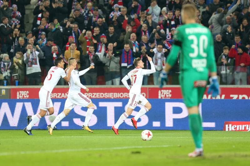 Football. Lotto Ekstraklasa. Gornik Zabrze - Lech Poznan. 04.11.2017