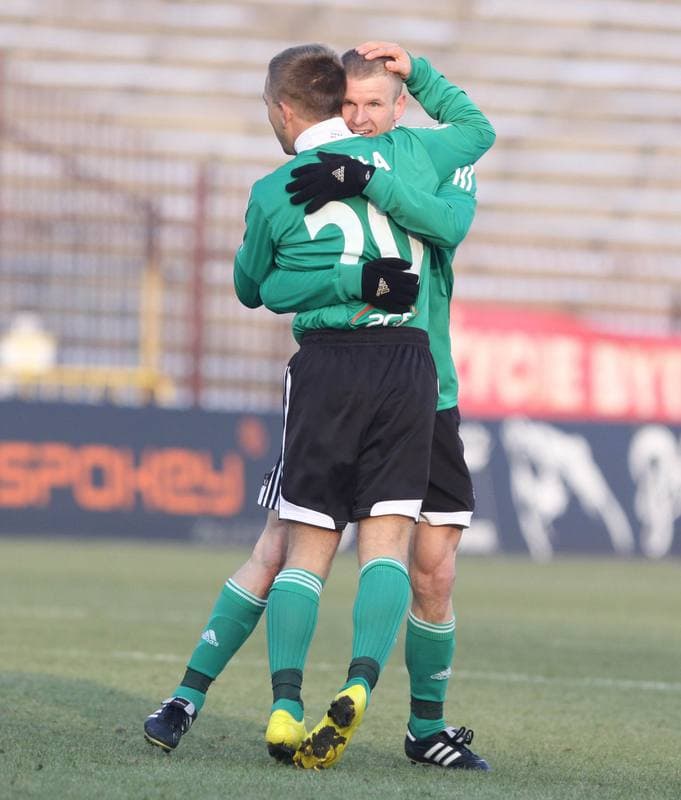 Football. Ekstraklasa. Polonia Bytom - GKS Belchatow. 26.02.2011
