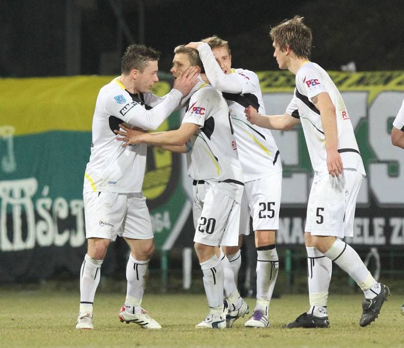 Football. Sparing. GKS Katowice - Ruch Radzionkow. 09.02.2011