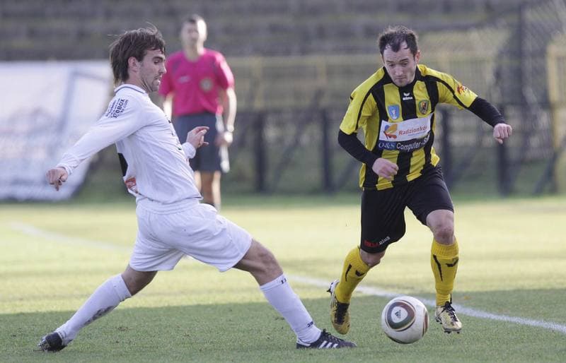 Football. I liga. Ruch Radzionkow - Gornik Leczna. 13.11.2010