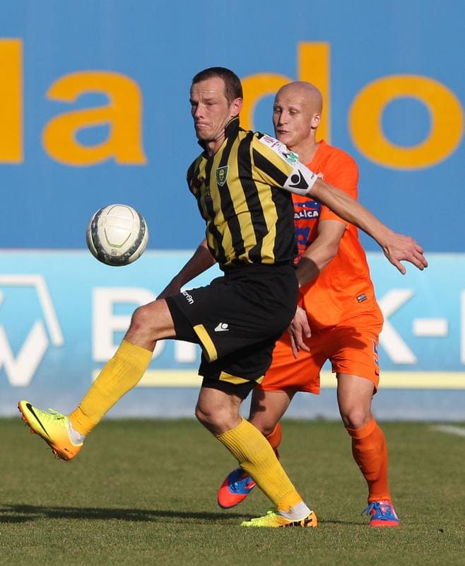 Football. I Liga. Termalica Bruk-Bet Nieciecza - GKS Katowice. 27.10.2013