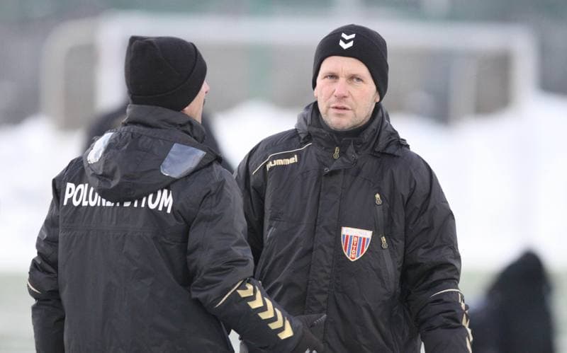 Football. Polonia Bytom. Training. 05.01.2011