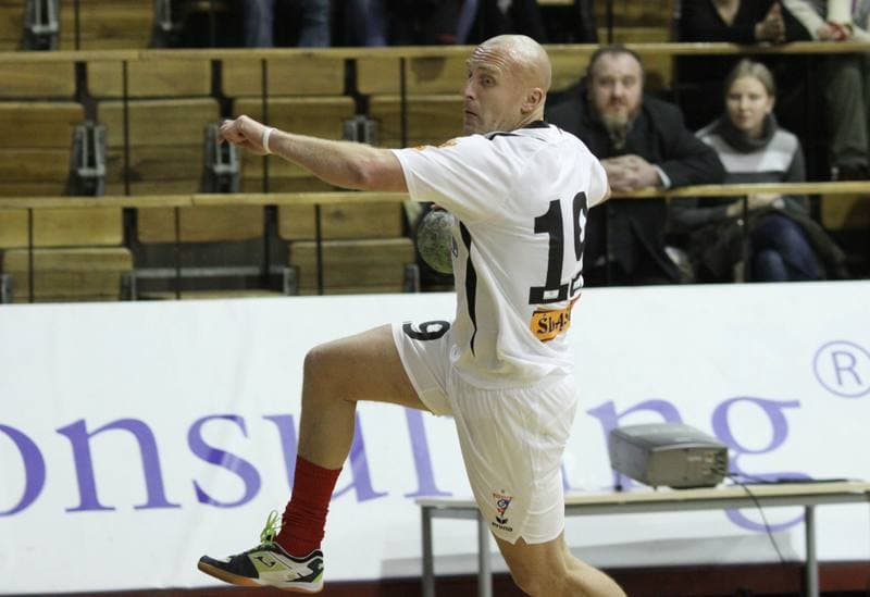 Handball. Charytatywny Mecz. NMC Powen Zabrze - Gornik Zabrze. 16.01.2011