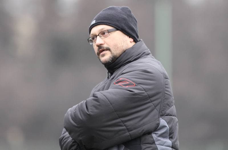 Football. Sparing. Ruch Chorzow - Dolcan Zabki. 05.02.2011