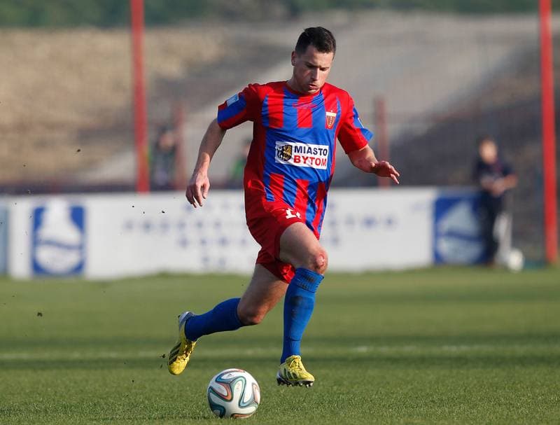 Football. III Liga Opolsko Slaska. Polonia Bytom - Ruch Zdzieszowice. 15.11.2014