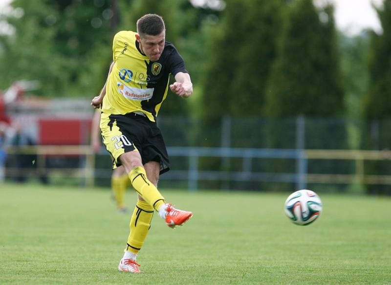 Football. IV Liga Slaska. Przyszlosc Ciochowice - Ruch Radzionkow. 12.05.2015