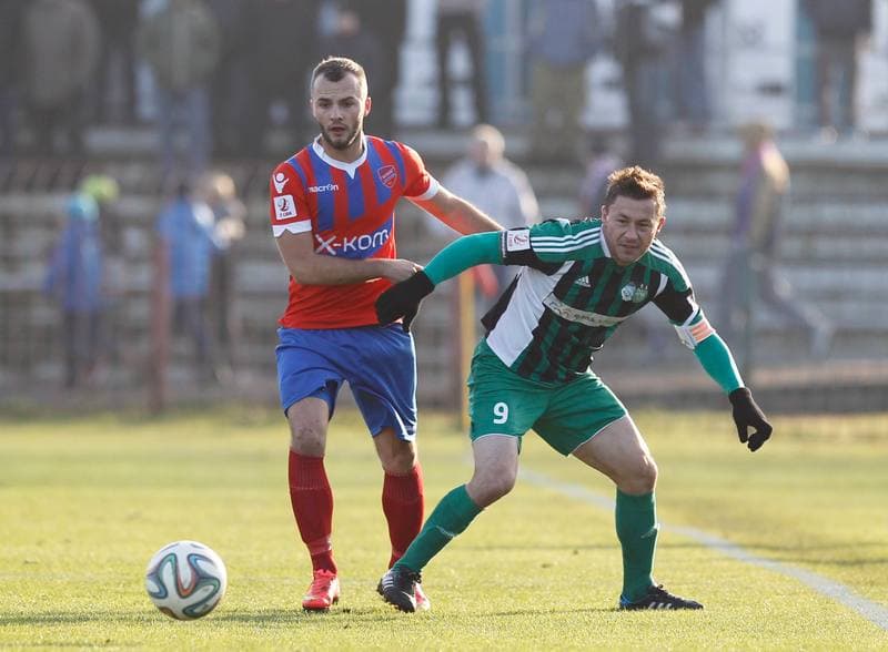 Football. II Liga. Rakow Czestochowa - Energetyk ROW Rybnik. 23.11.2014