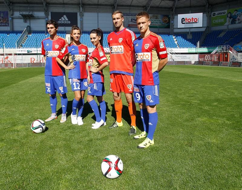 Football. Piast Gliwice. Press Conference. 17.09.2015