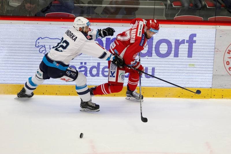 Ice Hockey. Tipsport Extraliga. Ocelari Trinec - Pirati Chomutov. 05.01.2018