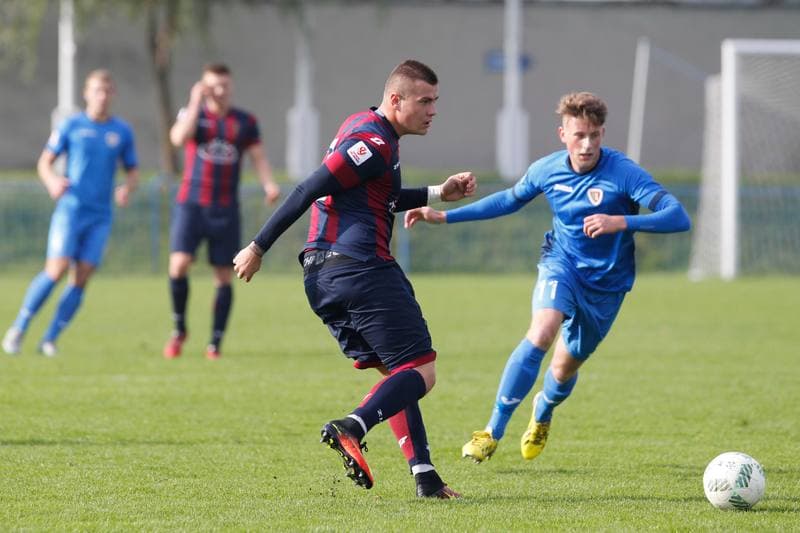 Football. Centralna Liga Juniorow. Piast Gliwice - Pogon Szczecin. 22.10.2016