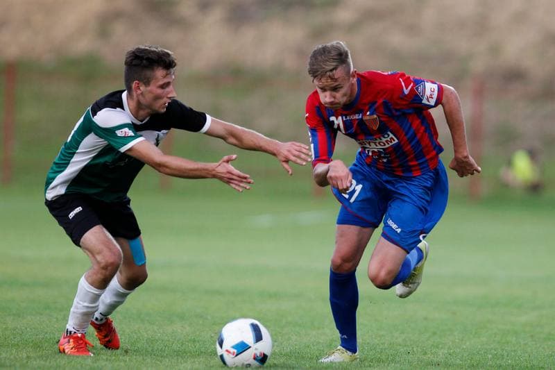 Football. II Liga. Polonia Bytom - GKS Belchatow. 19.08.2016