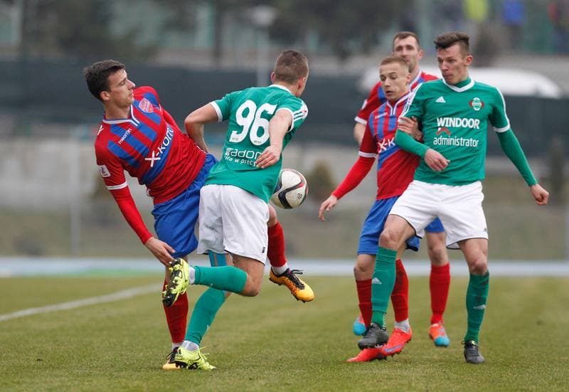 Football. II Liga. Radomiak Radom - Rakow Czestochowa. 05.03.2016