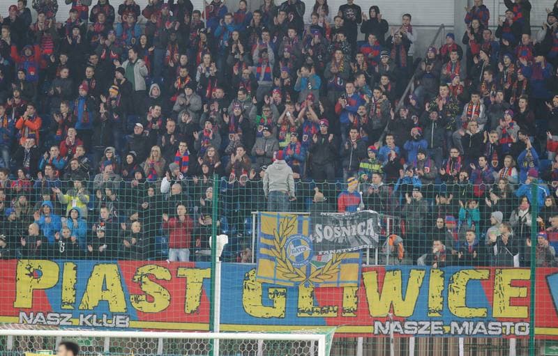 Football. T-Mobile Ekstraklasa. Piast Gliwice - Lech Poznan. 23.11.2014