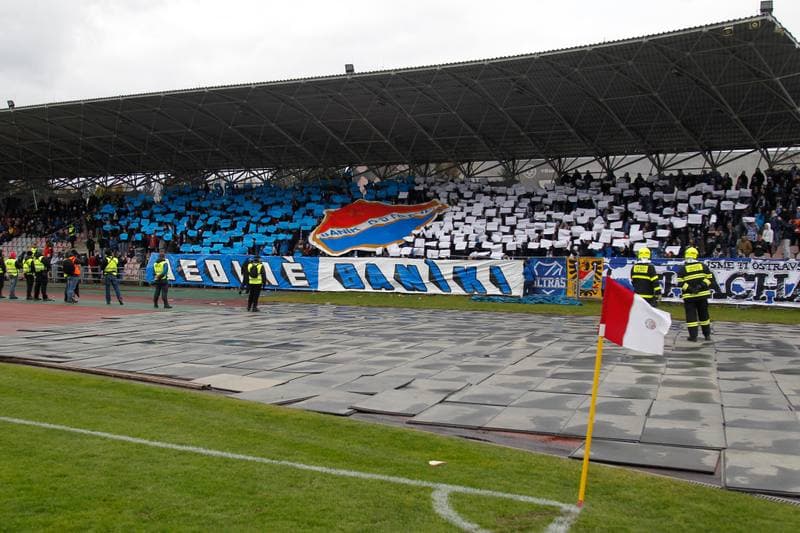 Football. Fortuna Narodni Liga. FK Fotbal Trinec - Banik Ostrava. 19.11.2016