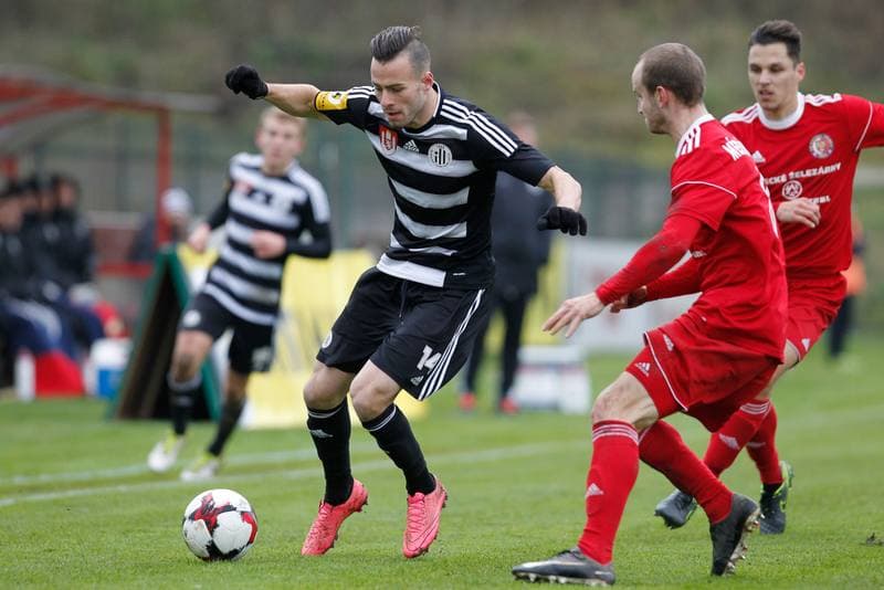 Football. FNL. Fotbal Trinec - Dynamo Ceske Budejovice. 18.11.2017