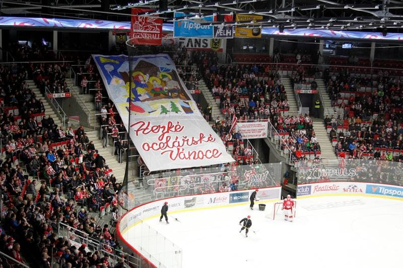 Ice Hockey. Tipsport Extraliga. Ocelari Trinec - Bili Tygri Liberec. 22.12.2017