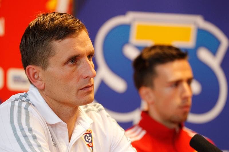 Football. Gornik Zabrze. Press Conference. 27.10.2016