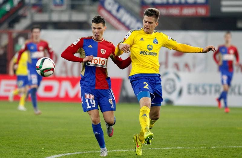 Football. PKO BP Ekstraklasa. Piast Gliwice - Ruch Chorzow. 27.11.2015