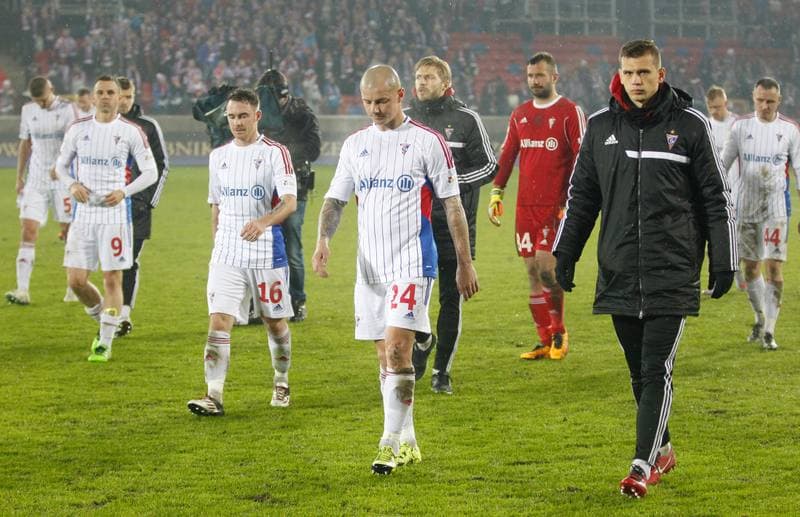 Football. Ekstraklasa. Gornik Zabrze - Ruch Chorzow. 21.02.2016