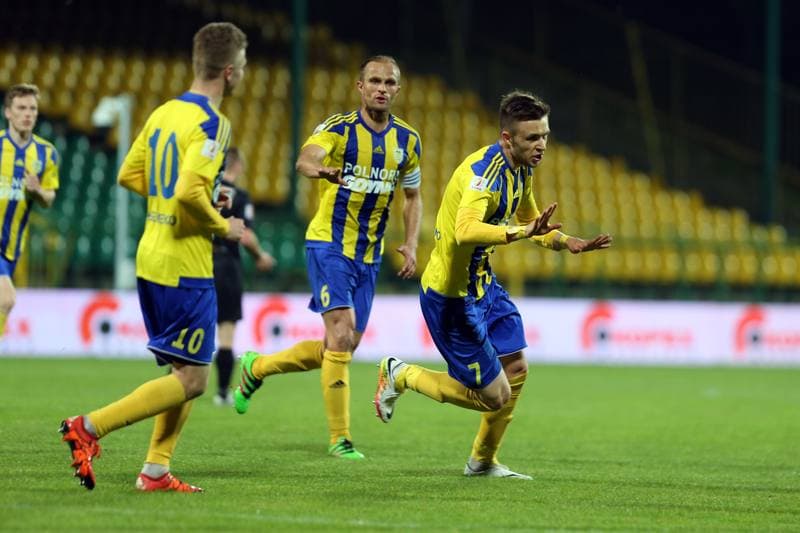 Football. I liga. Rozwoj Katowice - Arka Gdynia. 06.05.2016