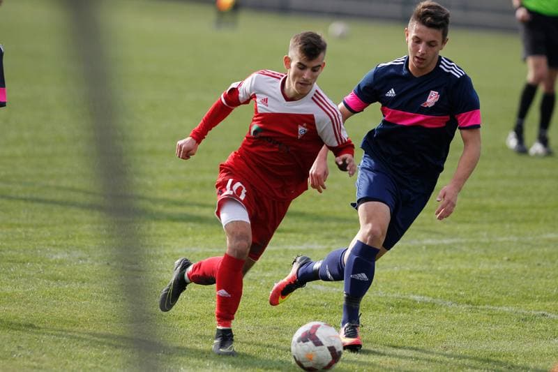 Football. Centralna Liga Juniorow. Gwarek Zabrze - Gornik Zabrze. 05.11.2016