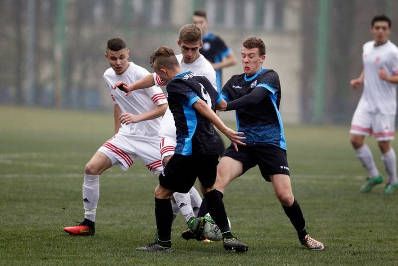Football. Centralna Liga Juniorow. Gwarek Zabrze - Salos Szczecin. 26.11.2016