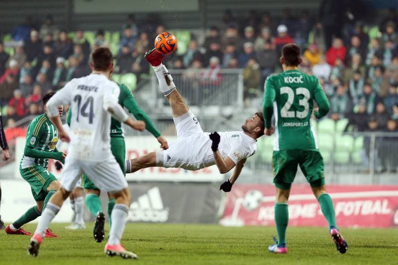Football. Het Liga. MFK Karvina - Bohemians Praha 1905. 02.12.2017