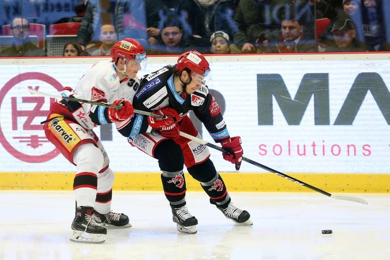 Ice Hockey. TipSport Extraliga. Ocelari Trinec - Mountfield Hradec Kralove. 02.04.2018