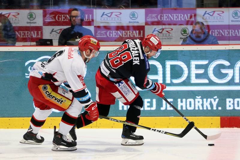 Ice Hockey. TipSport Extraliga. Ocelari Trinec - Mountfield Hradec Kralove. 02.04.2018