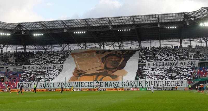Football. PKO BP Ekstraklasa. Gornik Zabrze - Pogon Szczecin. 01.04.2016