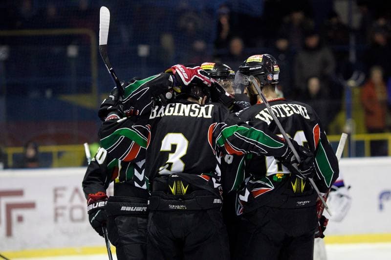 Ice Hockey. Polska Hokej Liga. Tempish Polonia Bytom - GKS Tychy. 06.01.2017