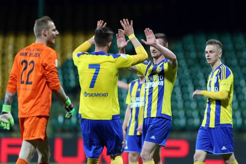 Football. I liga. Rozwoj Katowice - Arka Gdynia. 06.05.2016