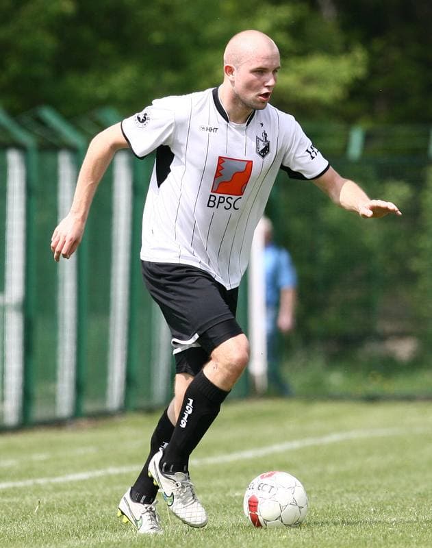 Football. III Liga Opolsko Slaska. Grunwald Ruda Slaska - Szombierki Bytom. 09.05.2015