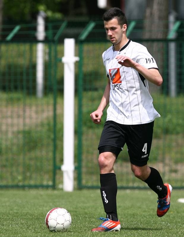 Football. III Liga Opolsko Slaska. Grunwald Ruda Slaska - Szombierki Bytom. 09.05.2015