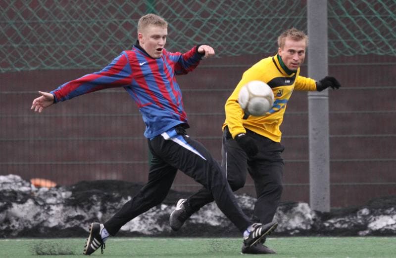 Football. Sparing. GKS Katowice - LZS Lesnica. 05.02.2011